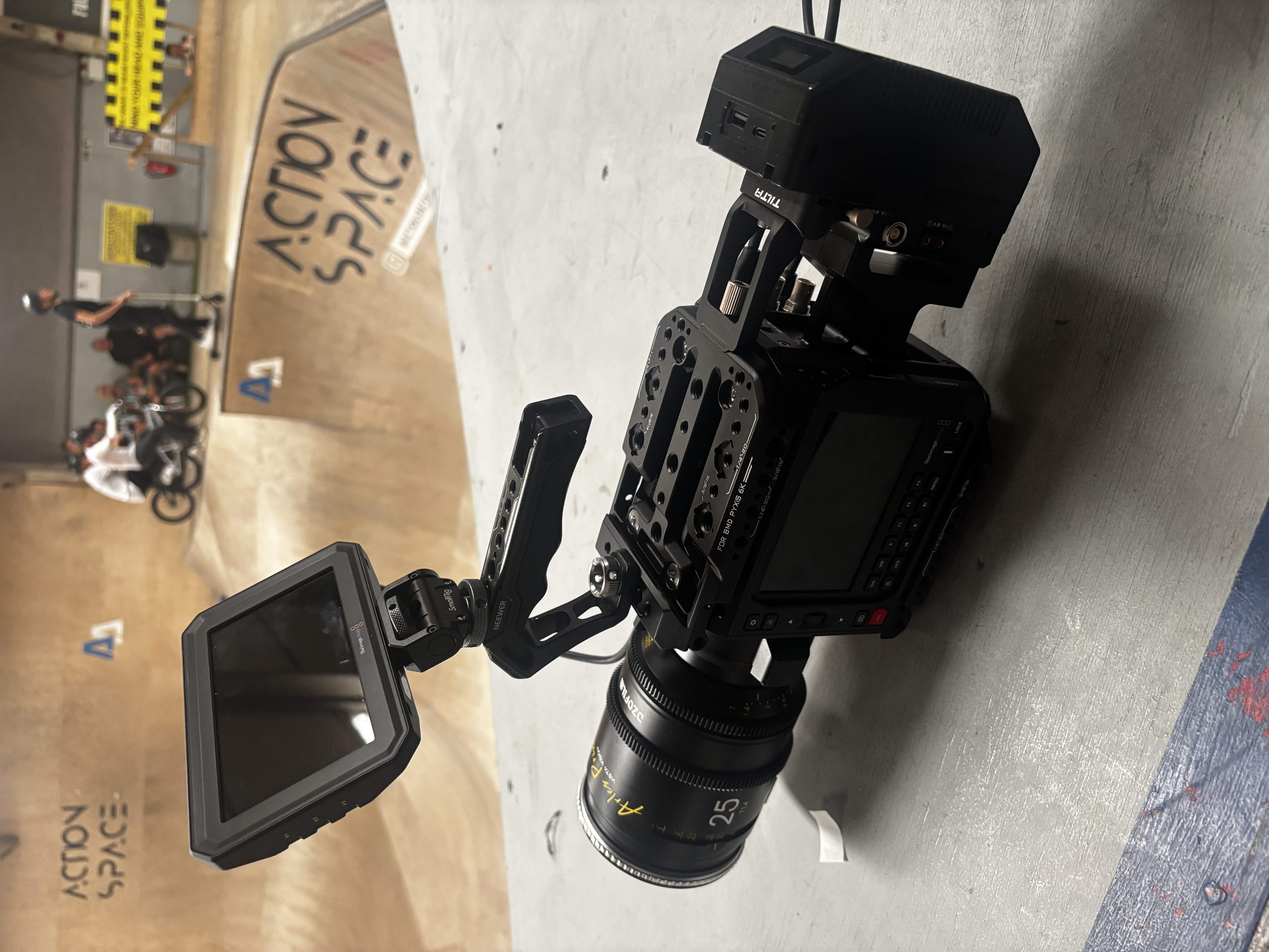 Blackmagic pyxis 6k ef