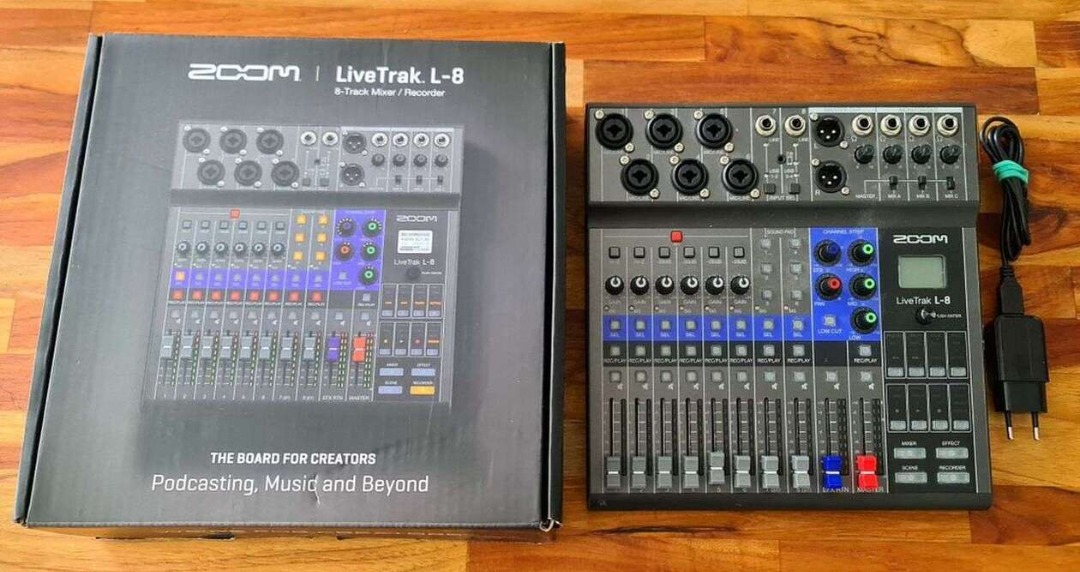 Zoom l-8 livetrak, livetrack