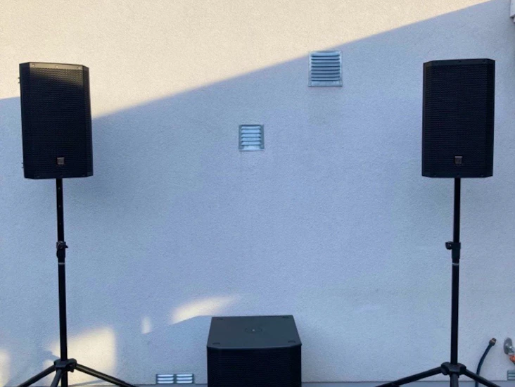 Högtalare: pa-system med subwoofer