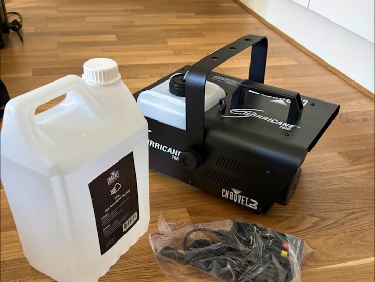 Rökmaskin chauvet hurricane 1600