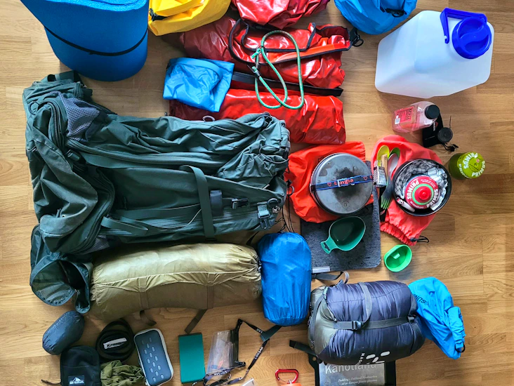 Komplett kit för vandring, lättare camping och för att paddla kanot/kajak.