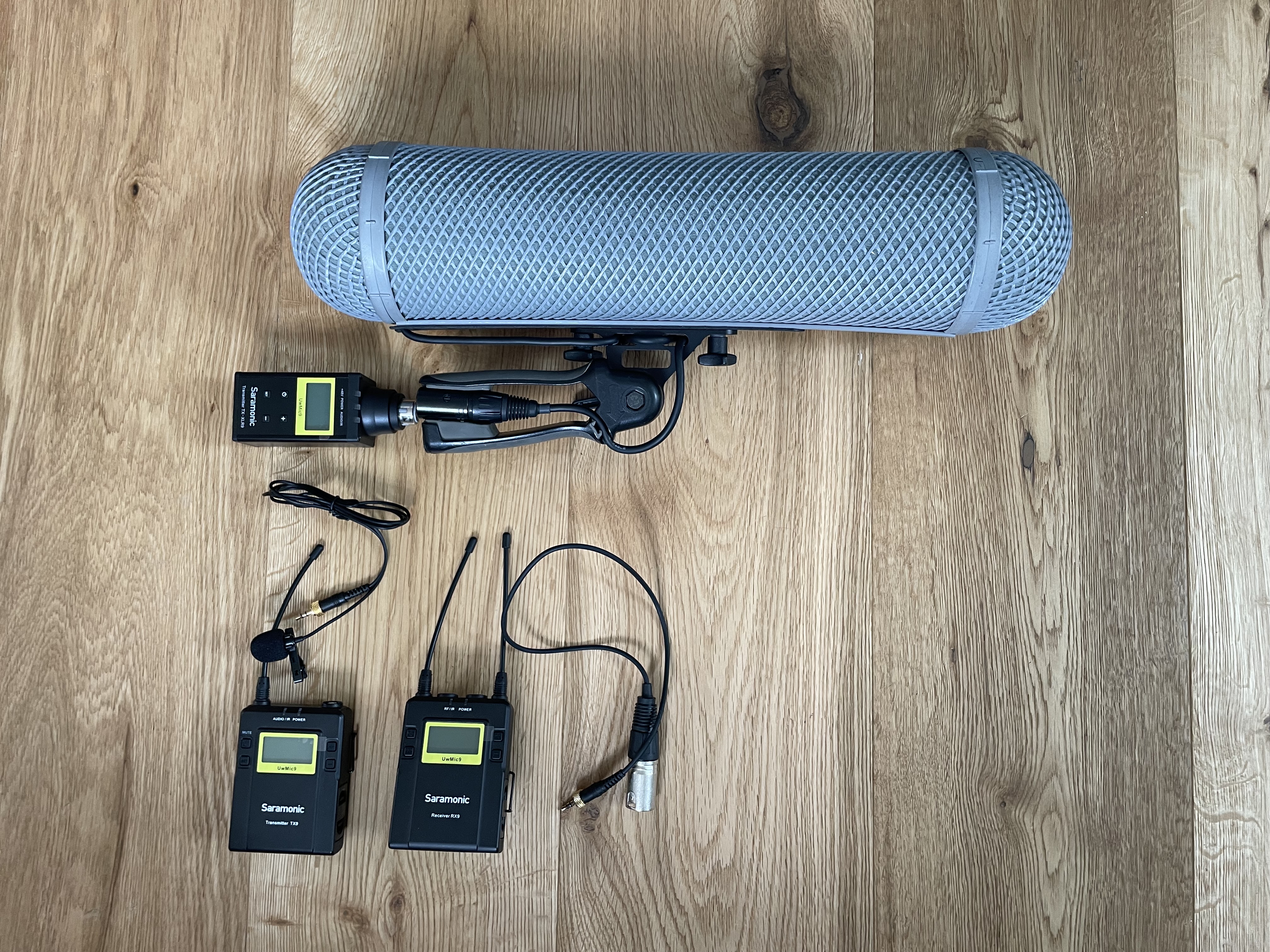 Wireless boom + wireless lapel mic professional audio interview kit