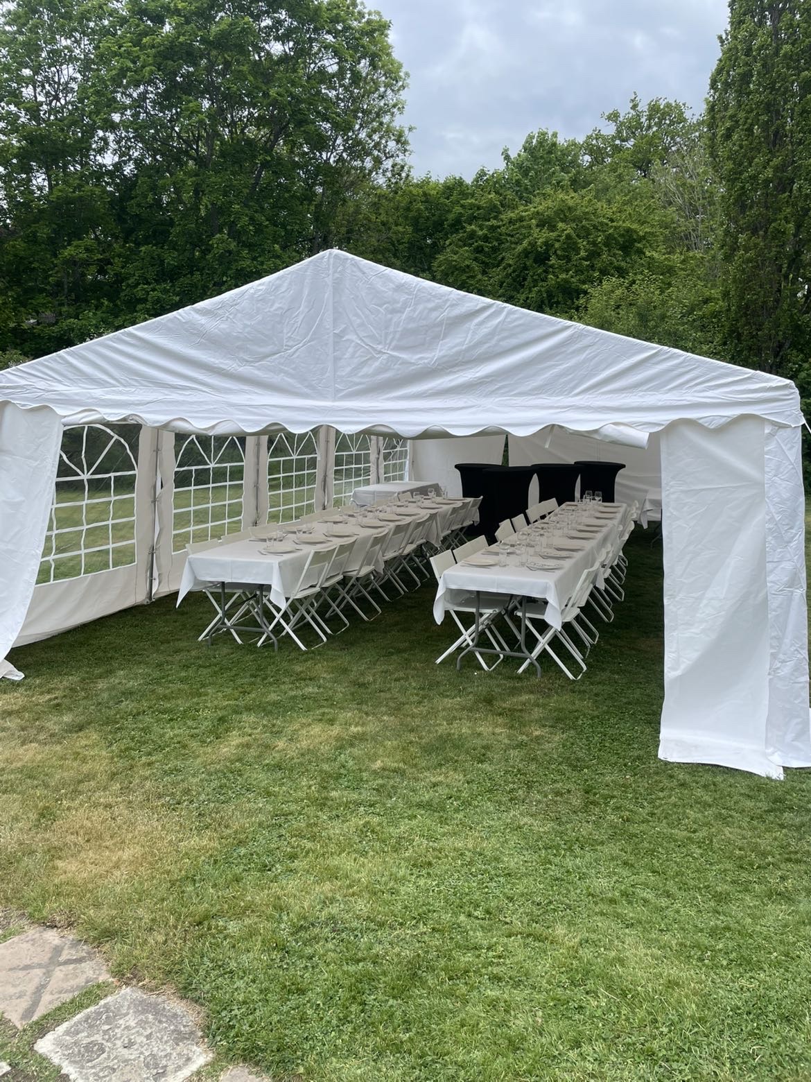 Partytält 10x5m, vi bygger upp det åt dig