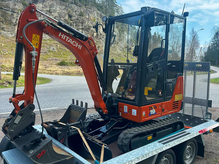 Minigraver 1,9 tonn. kampanje! gratis utkjøring/henting opptil 30 km ved leie 2 dager eller mer.