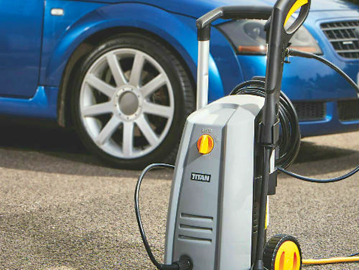 Titan 130bar pressure washer
