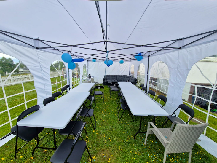 Partytält 4x8m (snabbtält)