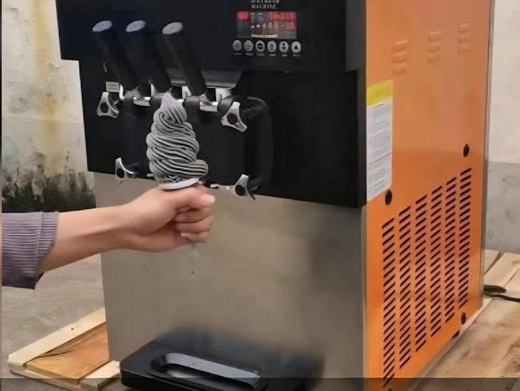 Udlejes - softice maskine