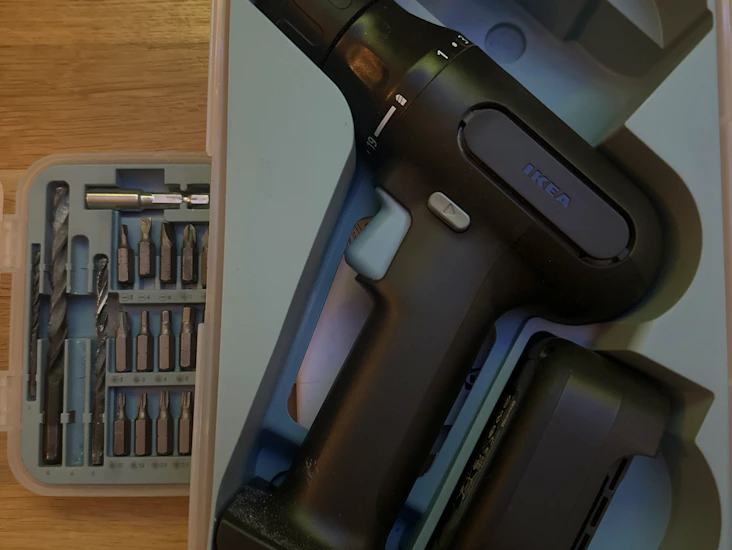 Kompakt borrmaskin – perfekt för snabba hemmajobb