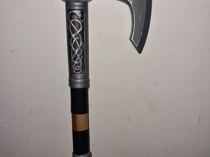 Small axe