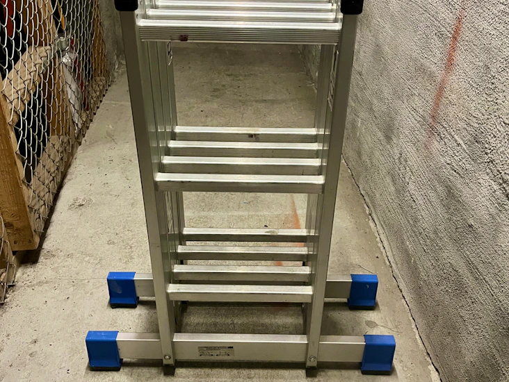 Arbeidsstige med flere bruksmuligheter