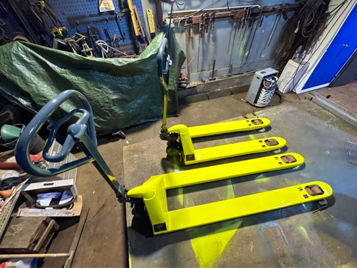 jekketralle, max vekt på 2200kg.