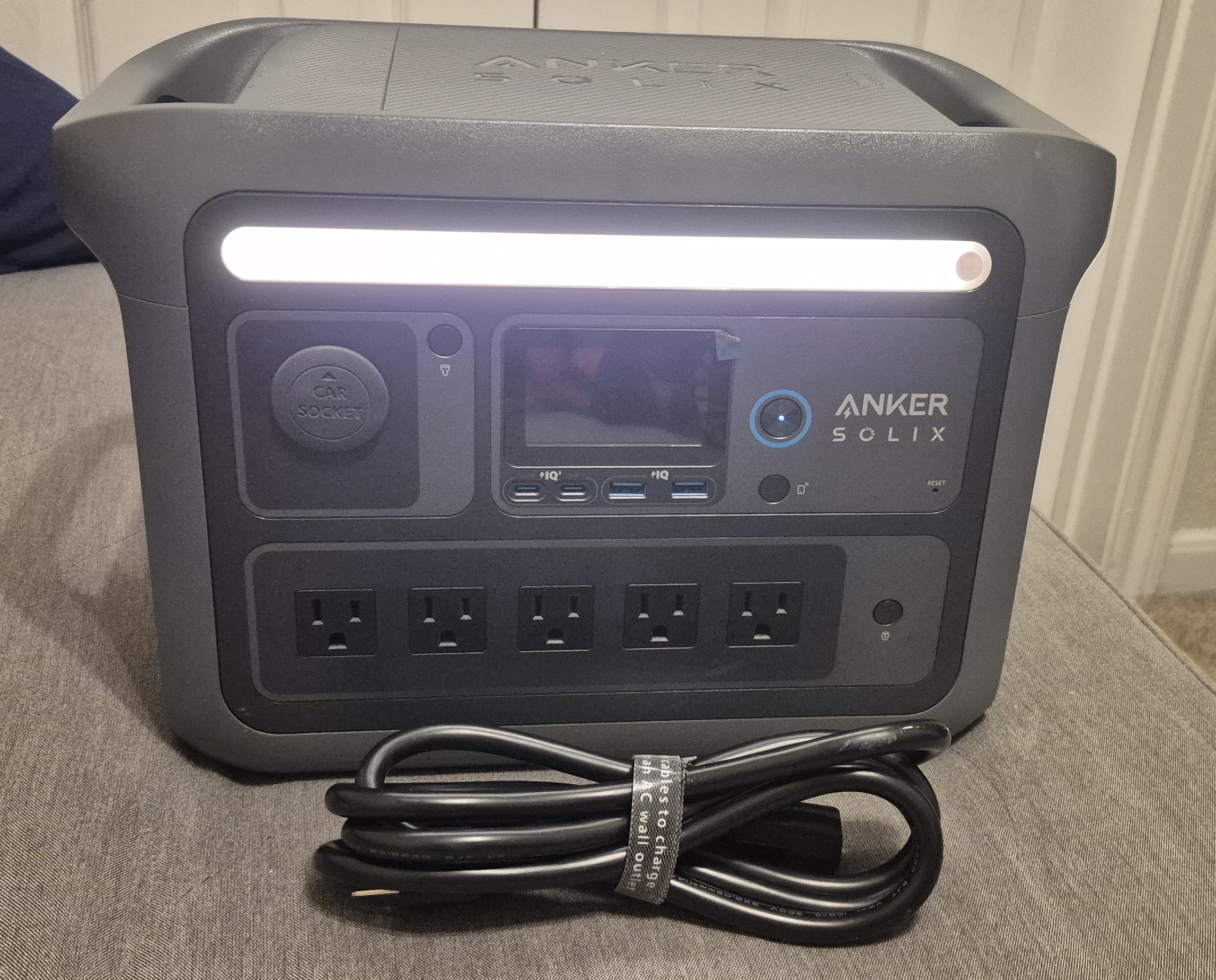 Anker solix c800 portable power station (768wh / 1200w)