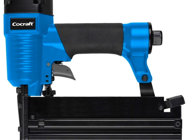 Spik- och dykertpistol med kompressor