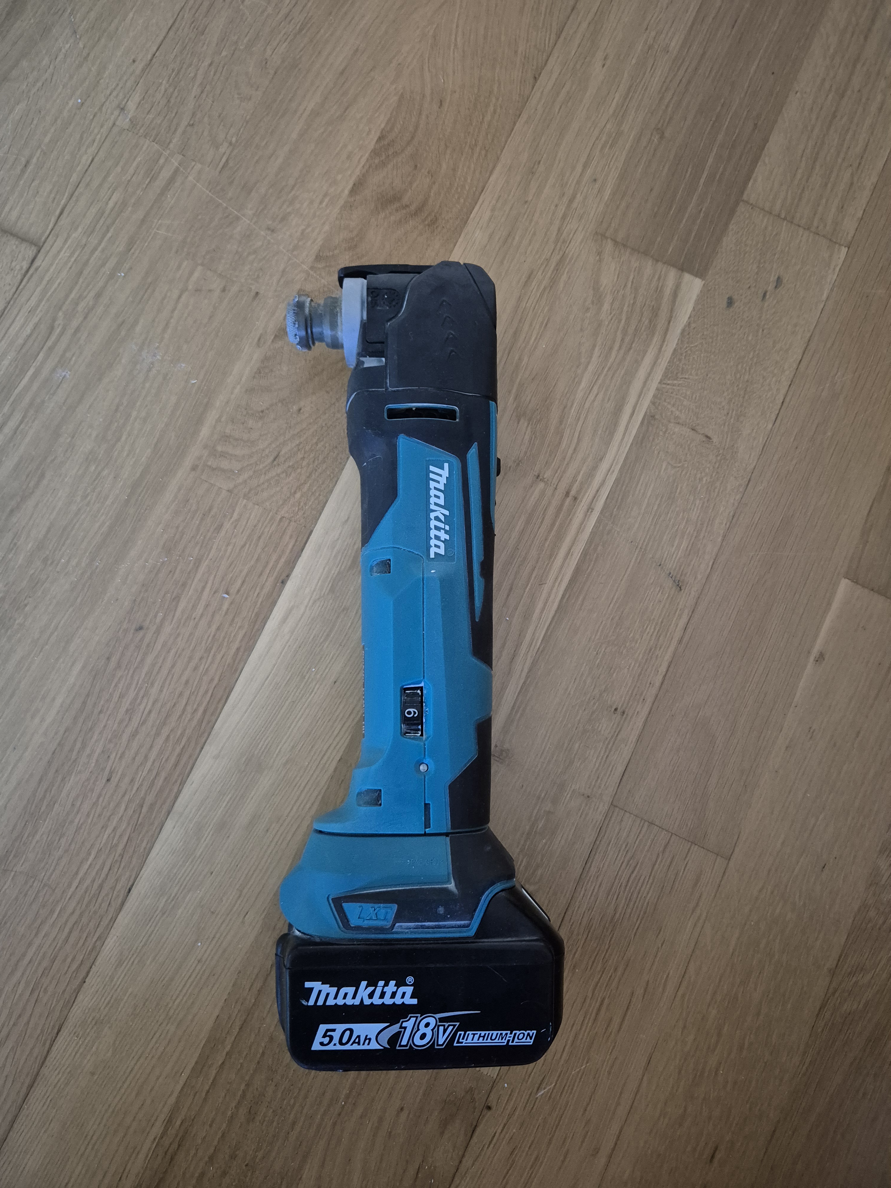 Makita dtm51 multiverktyf