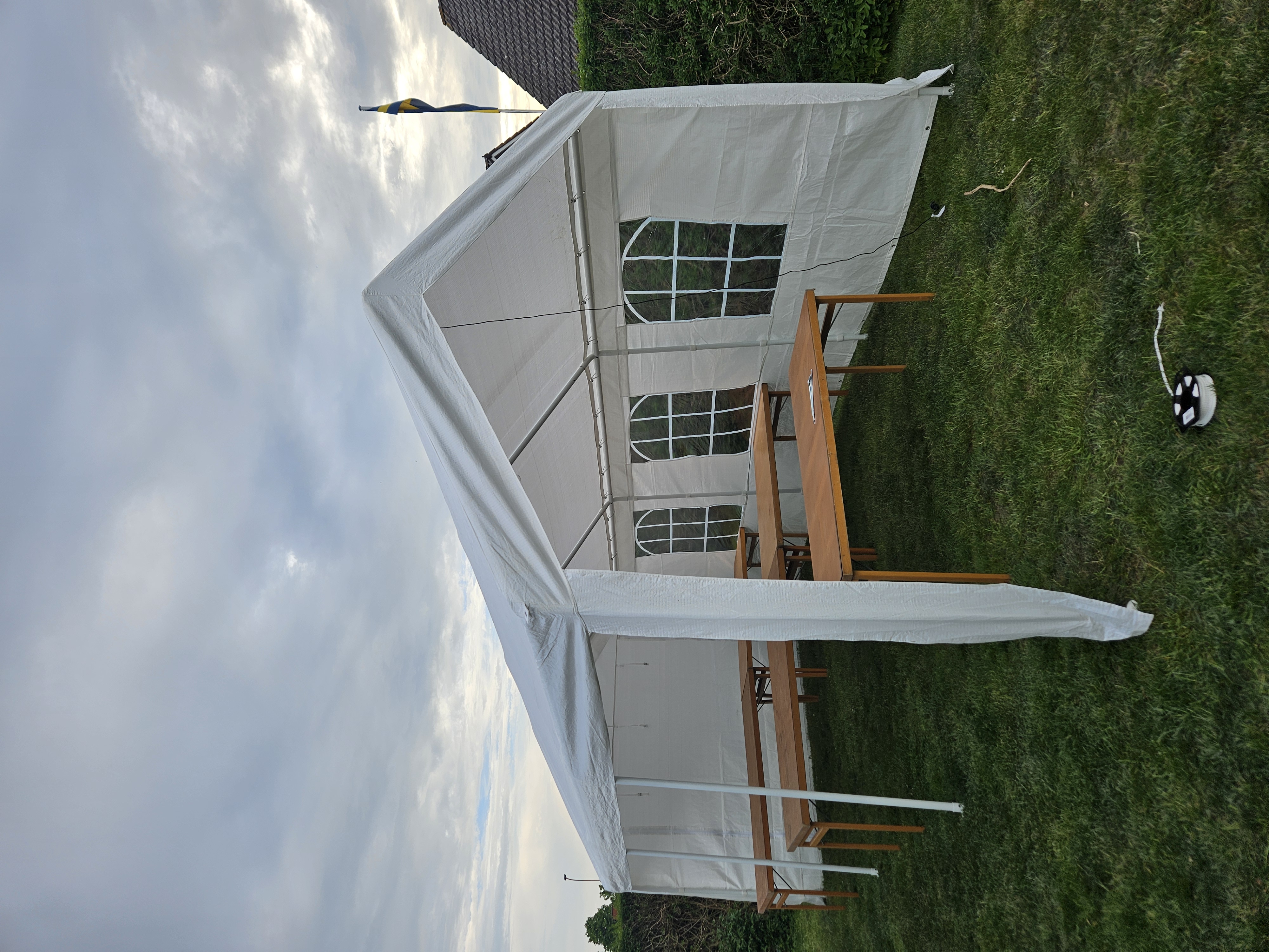 Partytält 3x6 m