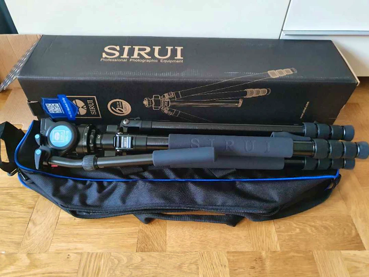 Sirui r-2004 med videohuvud vh-10