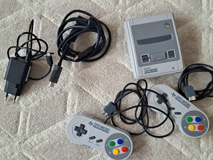 Super nintendo classic mini sis 21 peliä