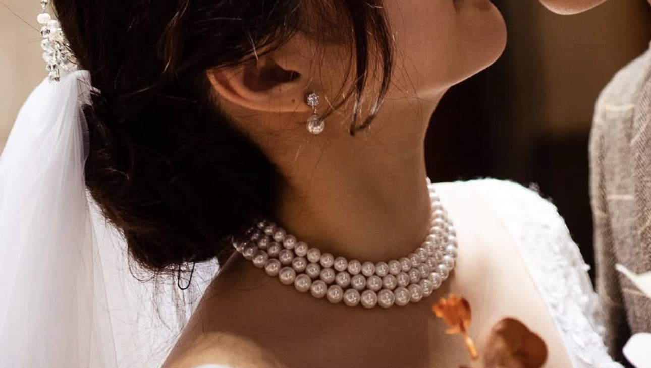 Triple strand white freshwater pearl necklace choker 