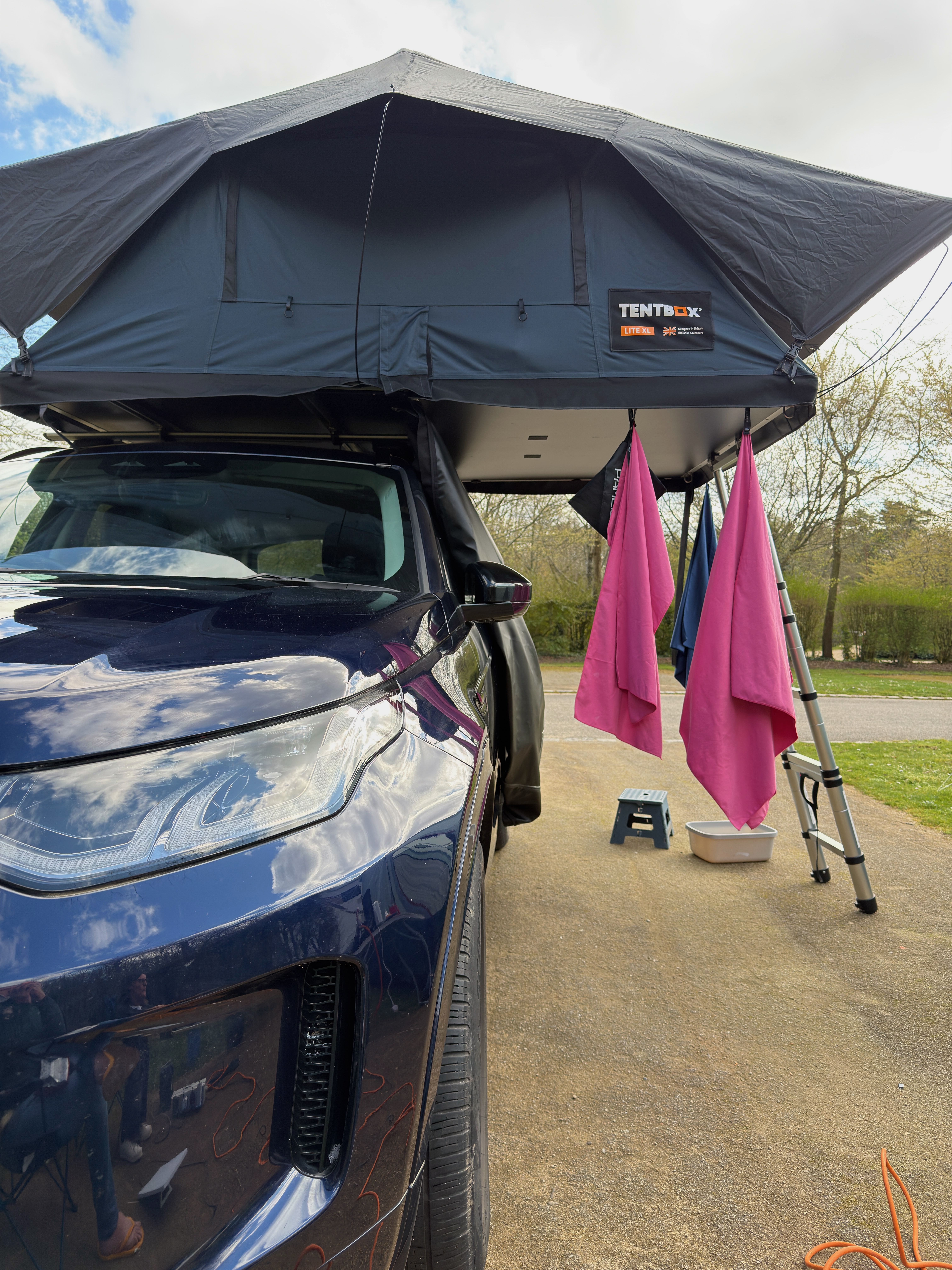 Tentbox xl lite roof tent – sleeps 4 | quick setup | perfect for road trips & festivals