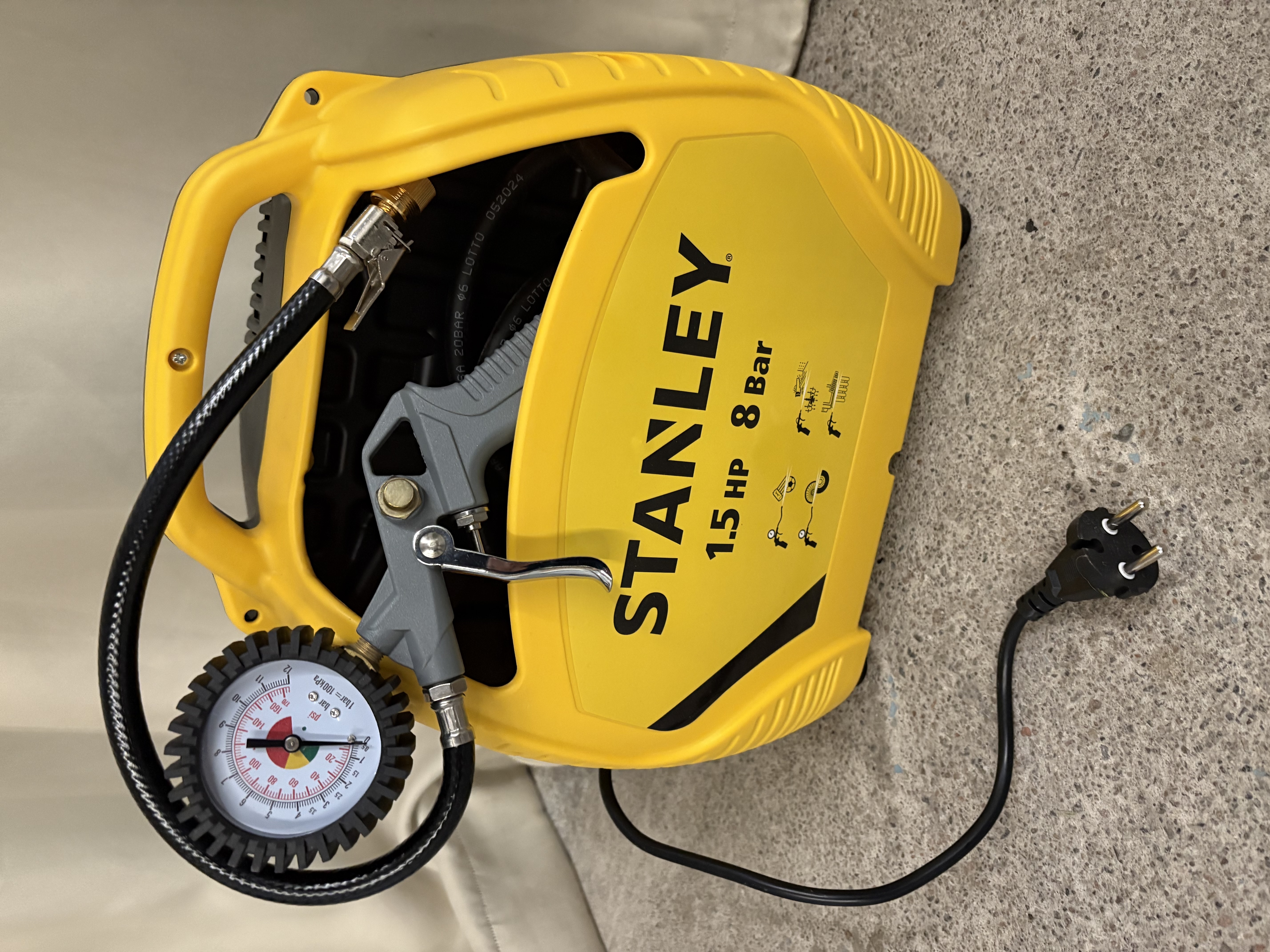 Kompressor stanley 1100w