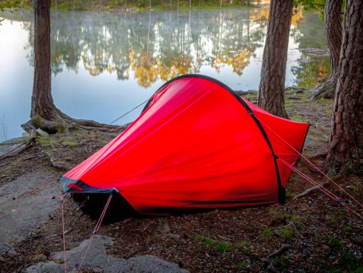 Hilleberg akto (punainen)