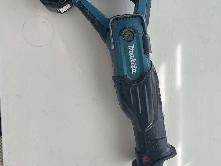 Makita djr181 puukkosaha