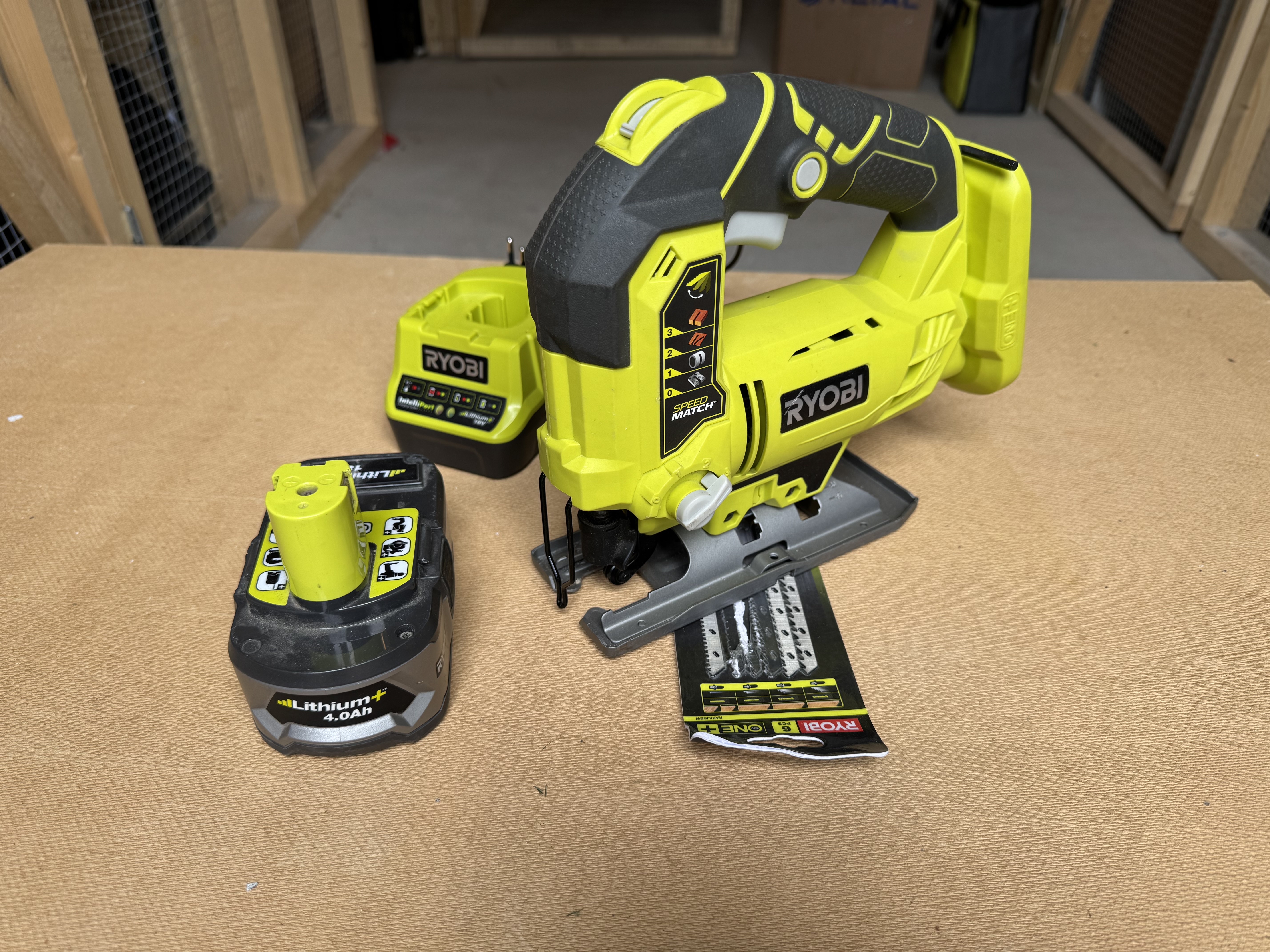 🔧 täydellinen pistosahapaketti kotiin toimitettuna – ryobi r18js-0 🚚