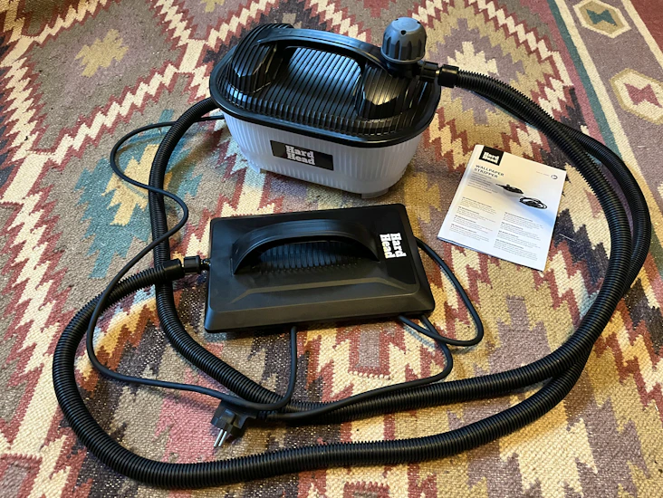 Tapetinpoistaja / tapetborttagningsmaskin