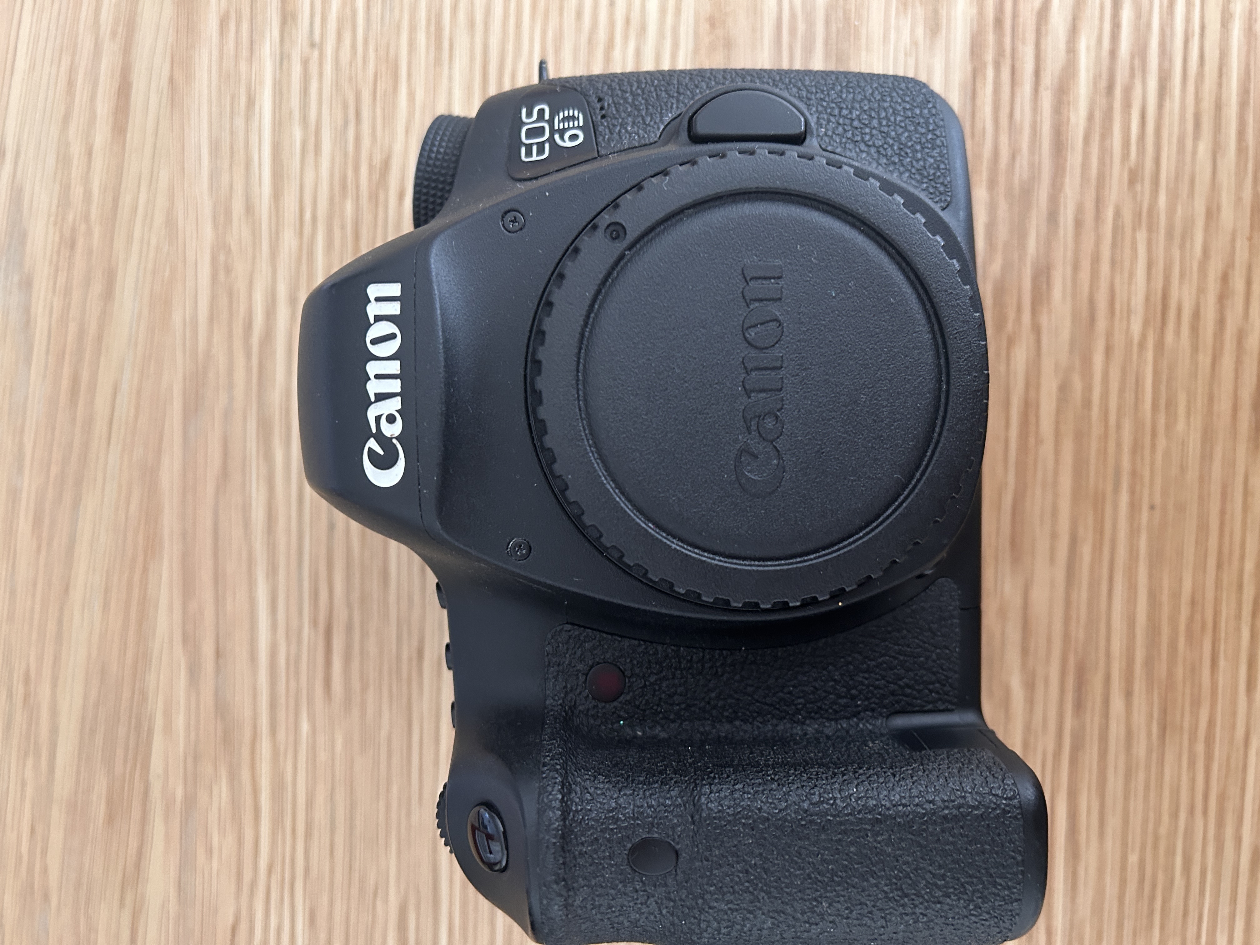 Canon 6 with 3 batteries, charger and 64gb card