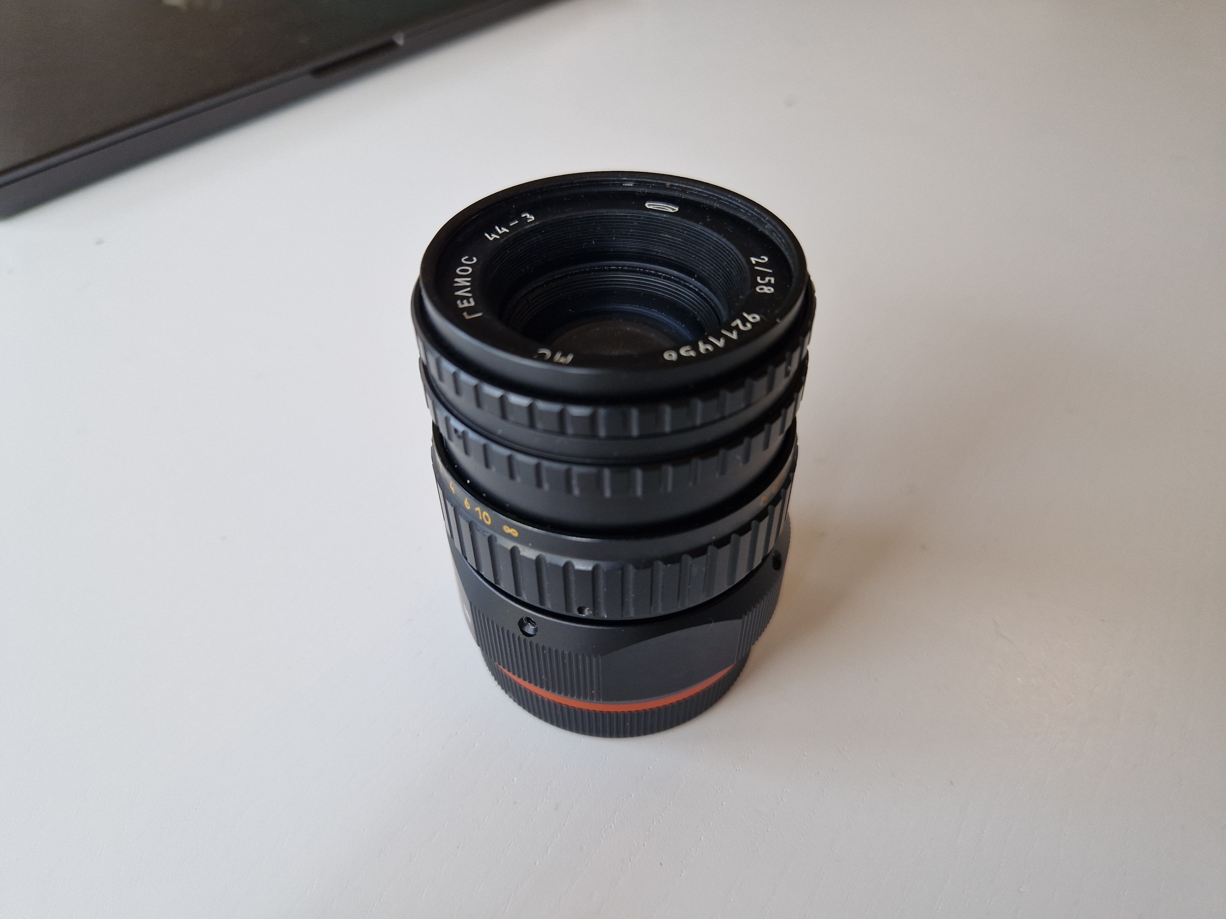 Helios 44-3 58mm / f2