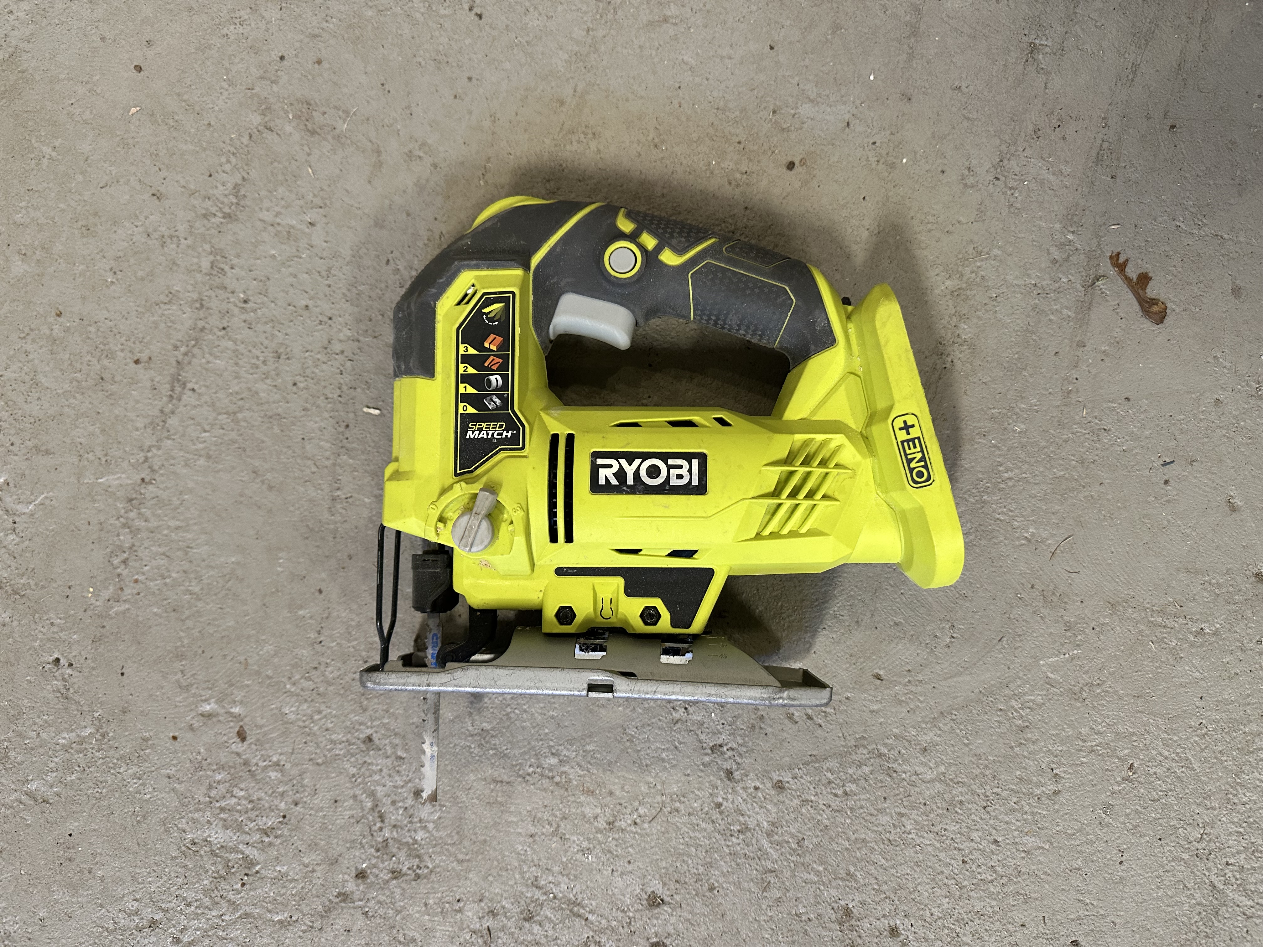 Ryobi sticksåg