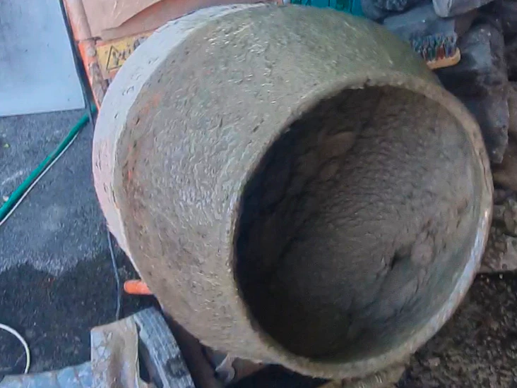 Cement mixer