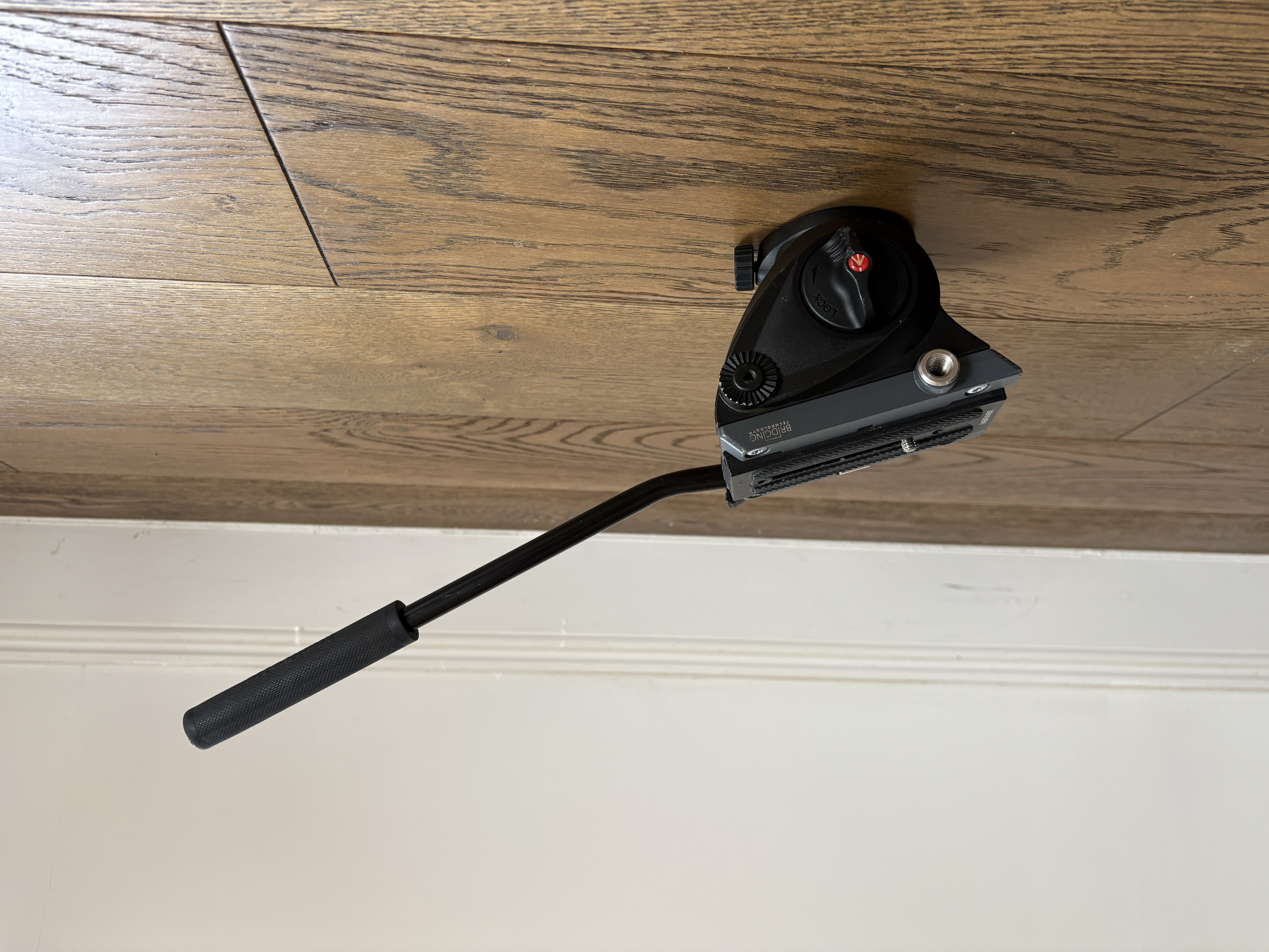 Manfrotto mvh500ah fluid tripod head