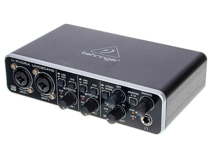Behringer u-phoria umc204hd audio interface