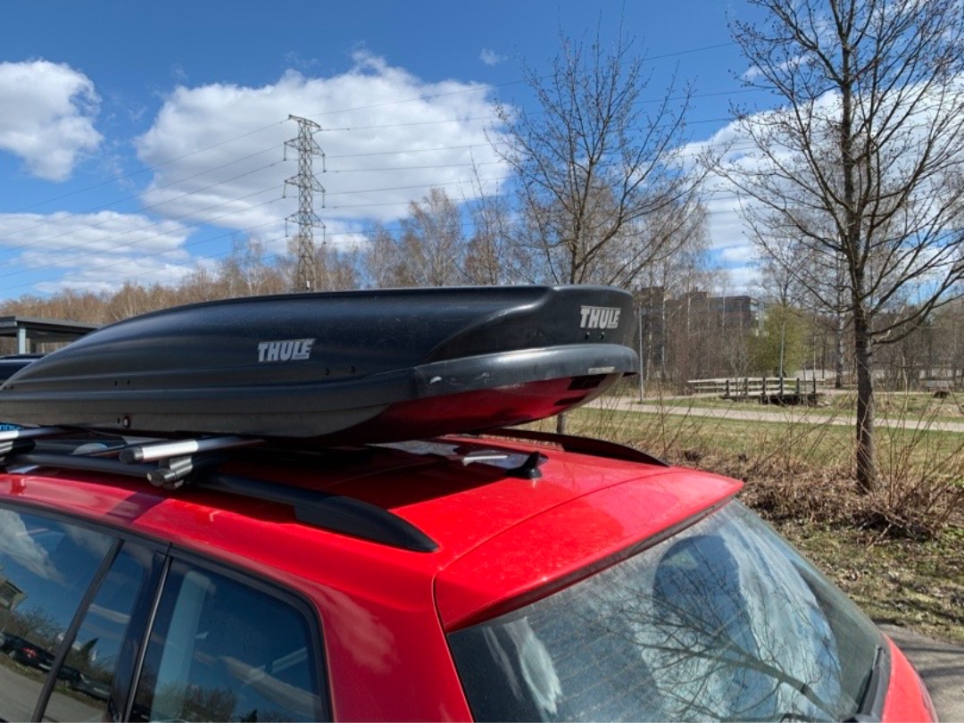 Thule spirit 820 suksiboksi