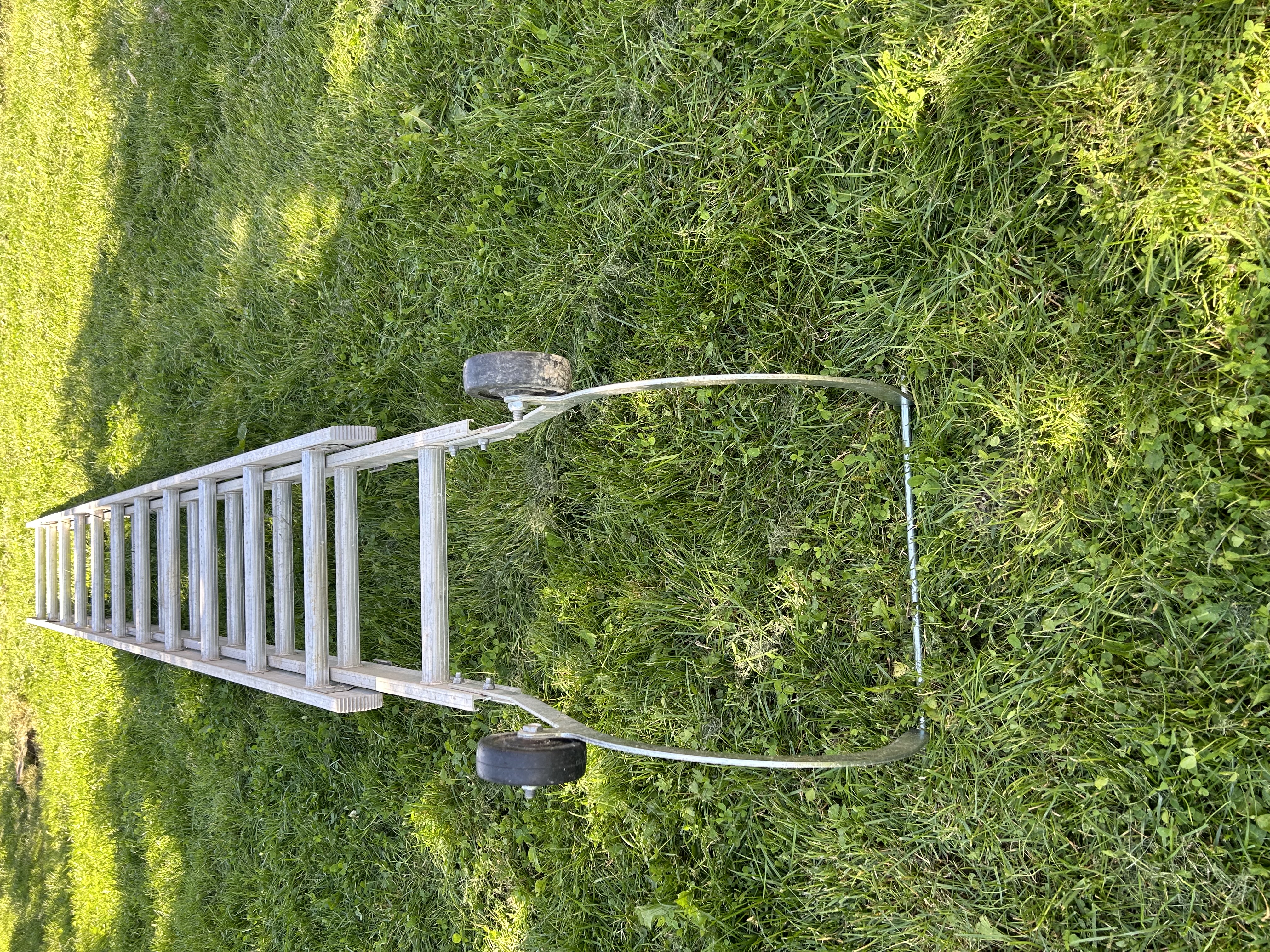 Takstige med takryggbøyle