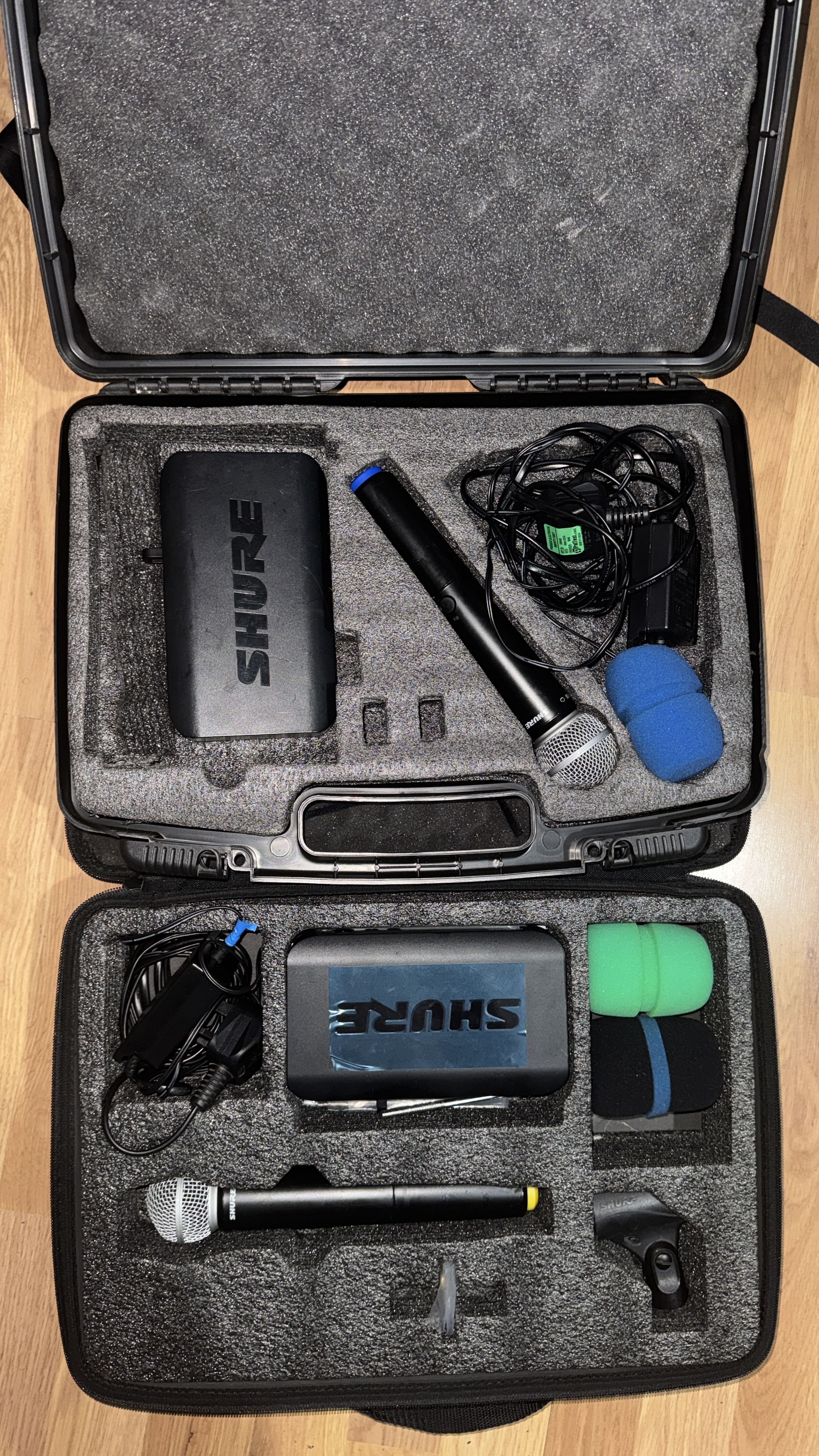 6 wireless microphones shure and sennheiser