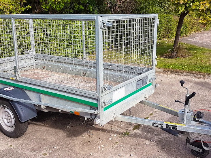 Bromsat gallersläp 750 kg med ramp