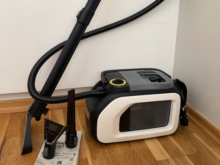 Vuokraa tuliterä tekstiilipesuri! / hyr en helt ny textilrengörare!