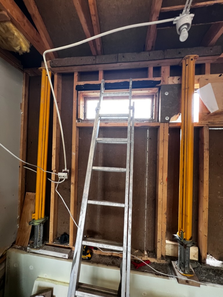 Slabprops / dekkestøtter til understøtting og renovering