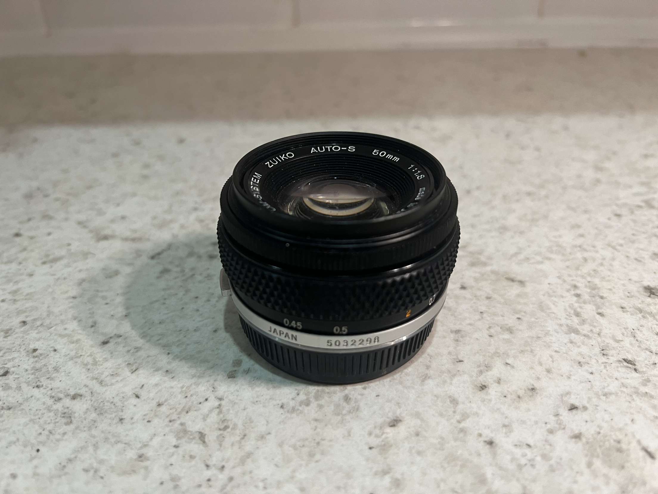 Olympus 50mm 1.18 zuiko