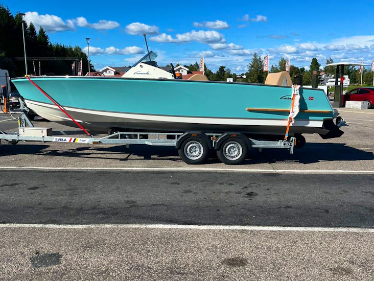 Båthenger svela b27xe med come up elektrisk vinsj