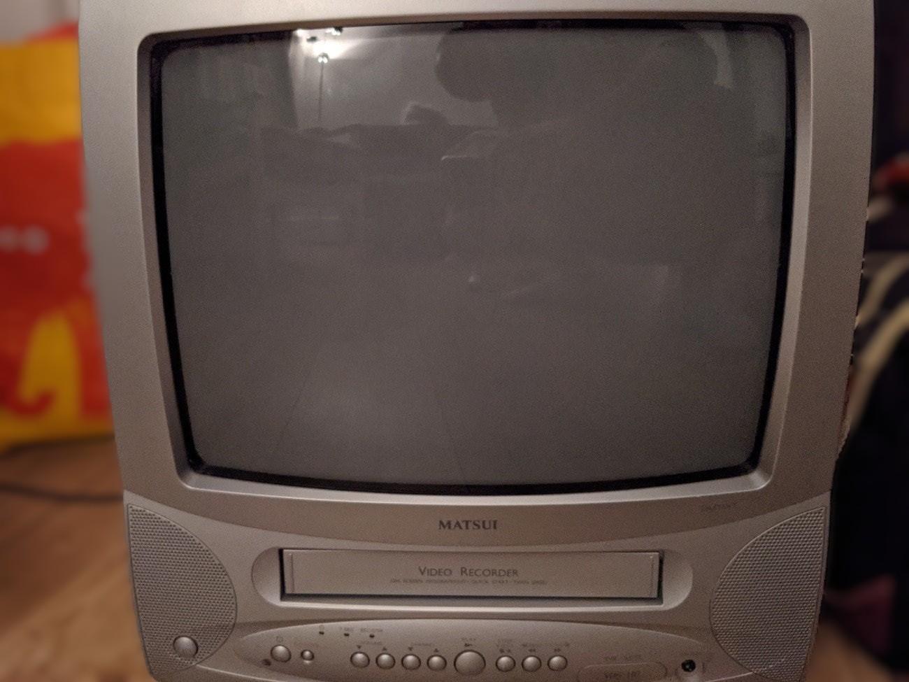 14" matsui crt tv & vcr combo – scart input + hdmi adapter included