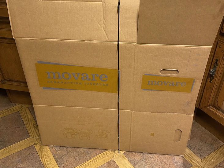 12 st flyttkartonger