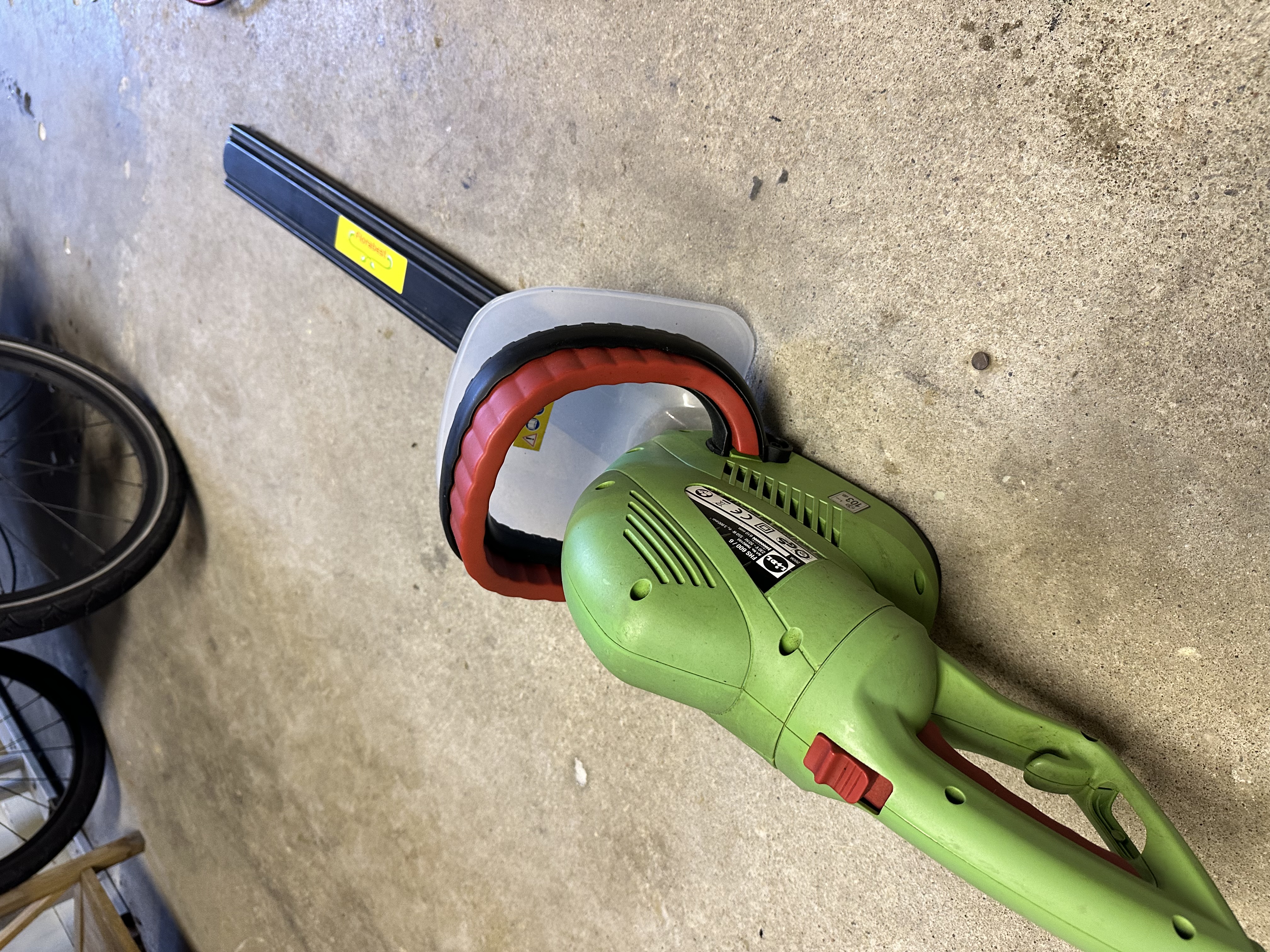 Elektrisk häcksax