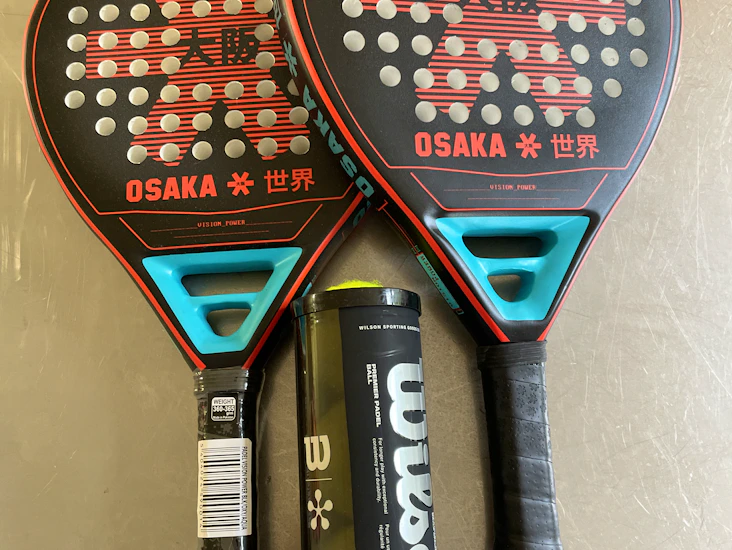 To stk padel racket