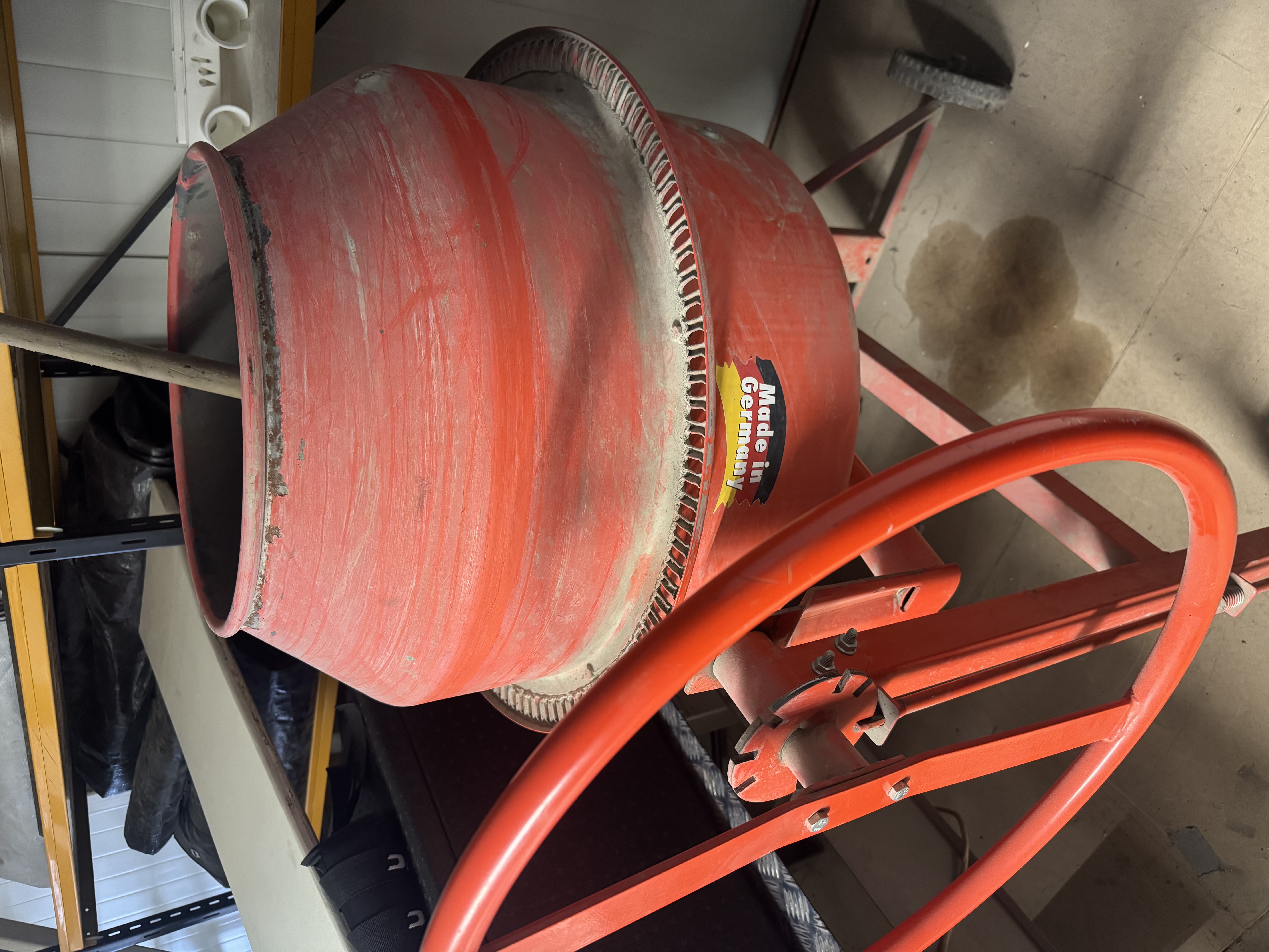 Cement och betongblandare 135l