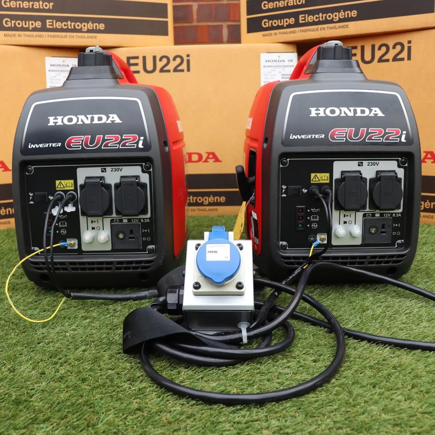 2 x honda eu22i petrol generator with parallel link cable - 4400w total output