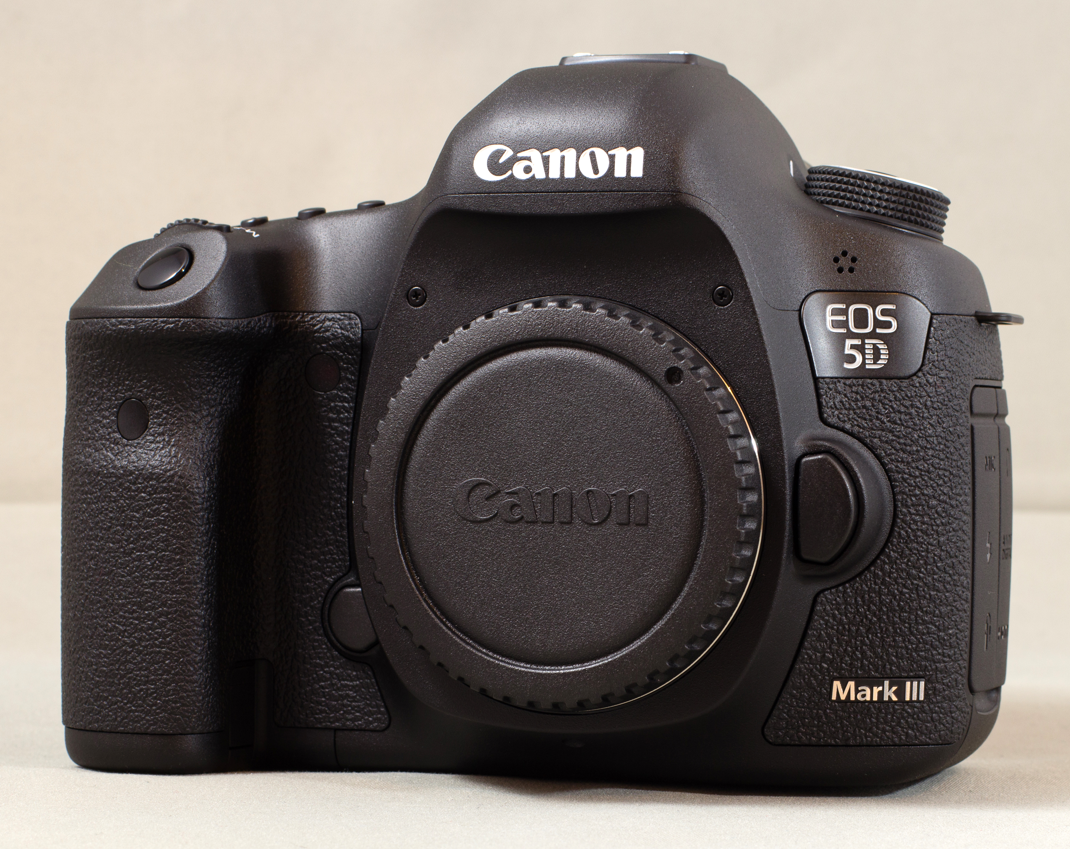 Canon 5d mark iii dslr | full frame | pro photography & events