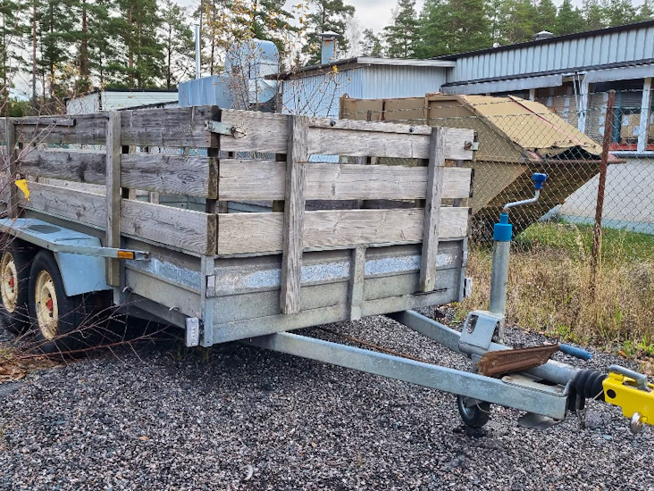 Boggiesläp lastar 880 kg